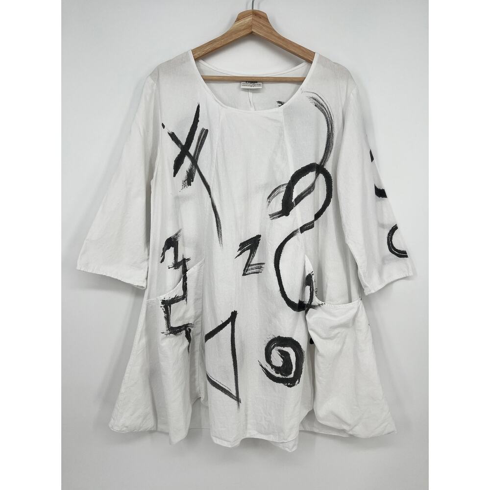Engayla’s Design Hand Made Tunic Top Womens One Size Black White Pockets Painted